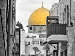 Tierra Santa, Jerusalén y la mezquita Al-Aqsa: desde el Viaje Nocturno (Al-Isra') hasta la Custodia Hachemí