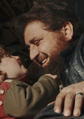 Cine: "Of fathers and sons" 