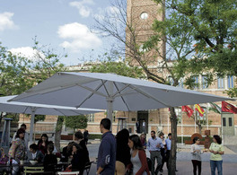 Terraza al aire libre en Casa Árabe en Madrid 